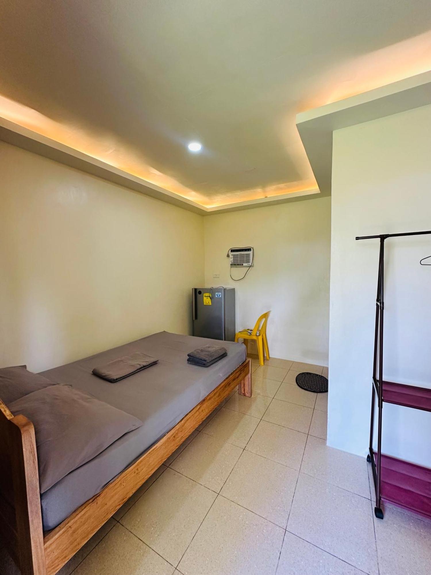 Cris & Mar Homestay Burgos  Exterior foto